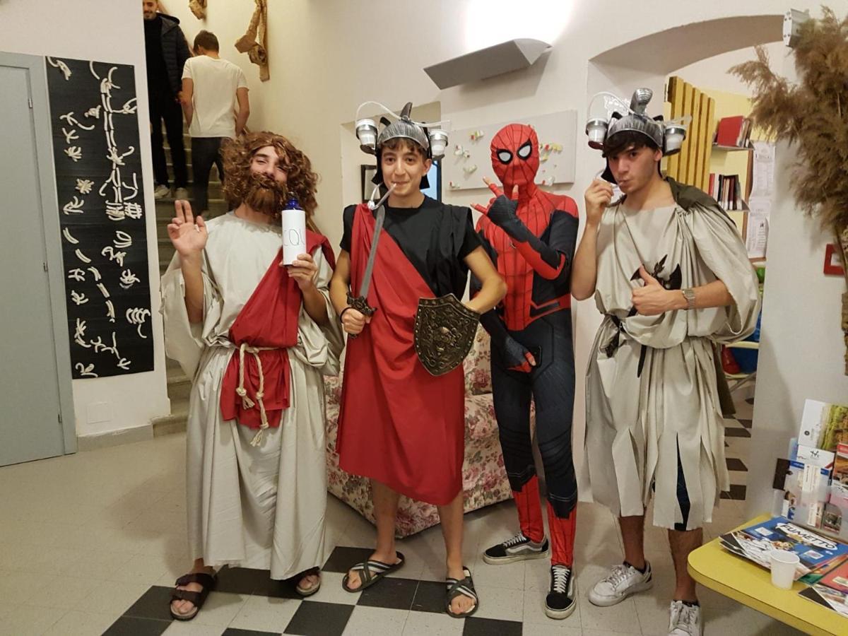Ostello La Miniera マッサ・マリッティマ エクステリア 写真